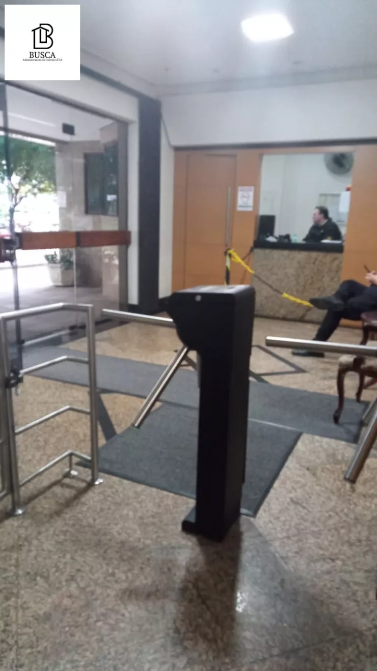 Foto 3 de Sala com 55m² para alugar no bairro Auxiliadora, Porto Alegre